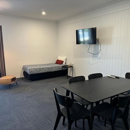 Longreach Motor Inn Zewnętrze zdjęcie