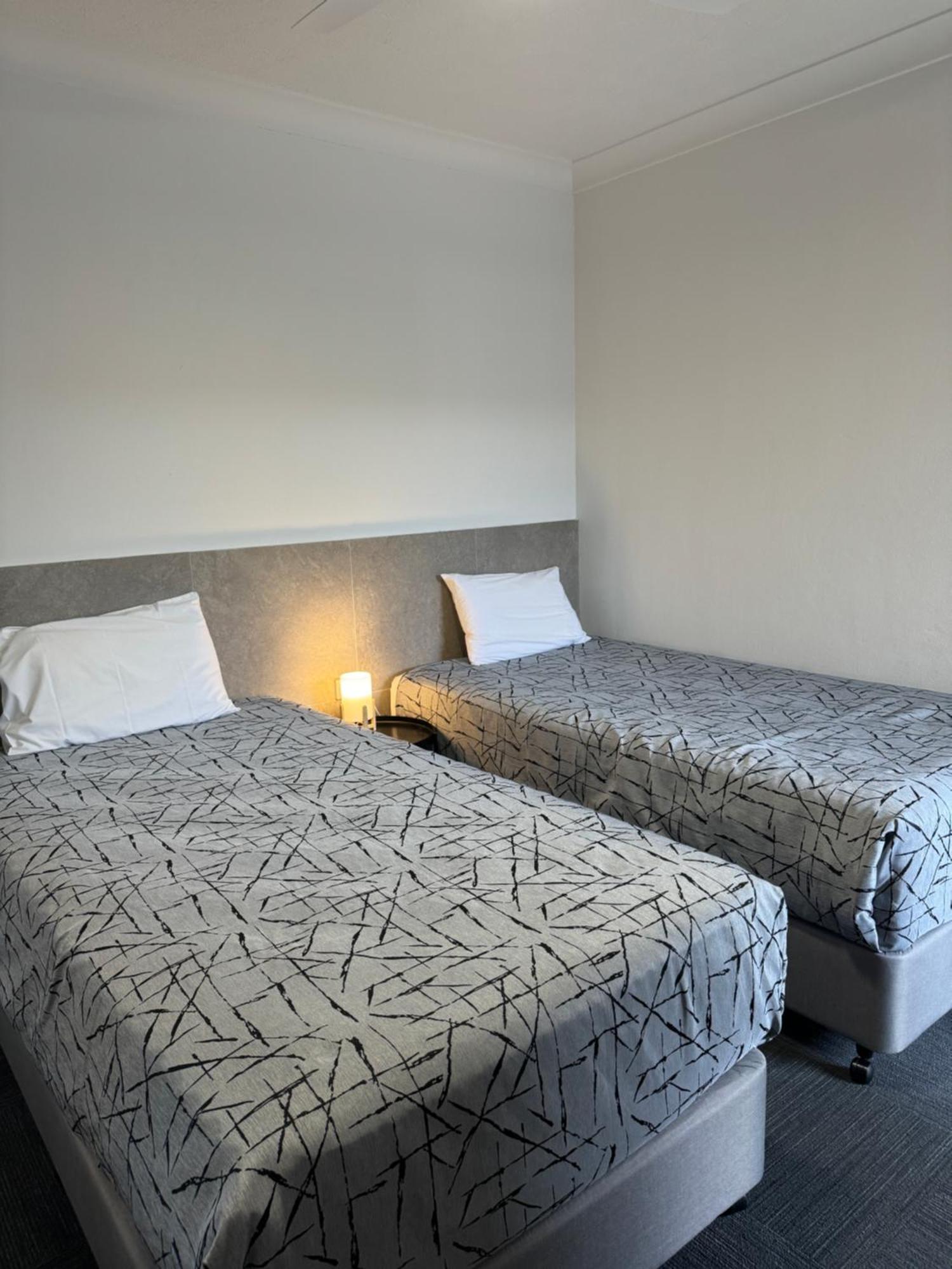 Longreach Motor Inn Zewnętrze zdjęcie