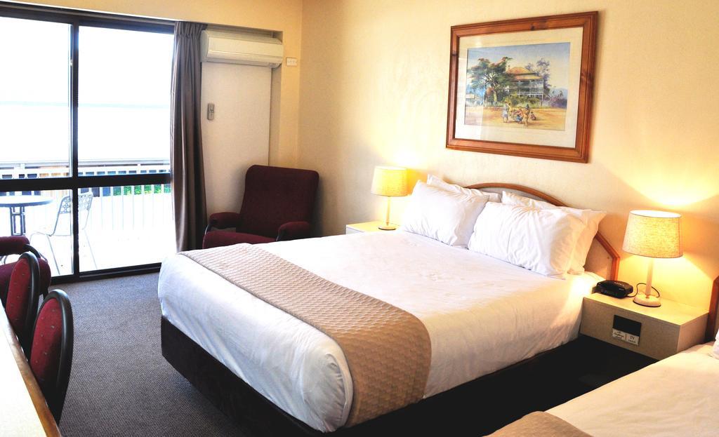 Longreach Motor Inn Zewnętrze zdjęcie