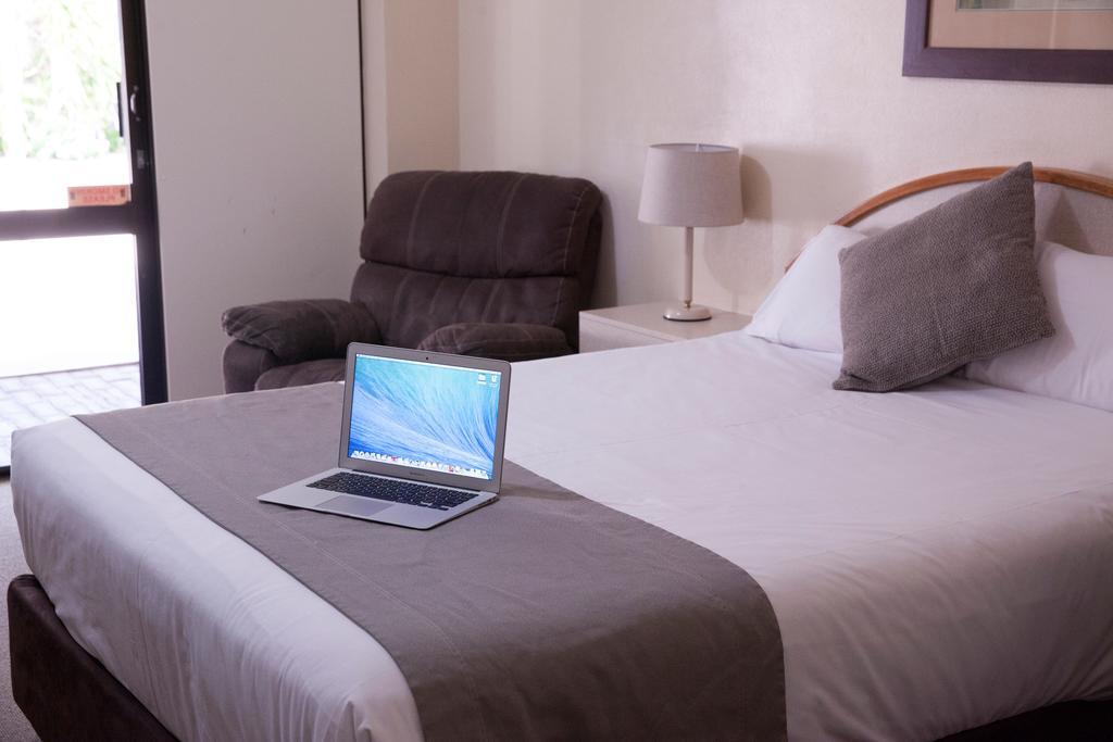 Longreach Motor Inn Zewnętrze zdjęcie
