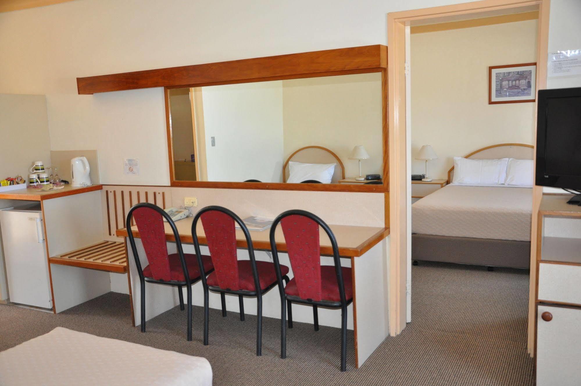 Longreach Motor Inn Zewnętrze zdjęcie