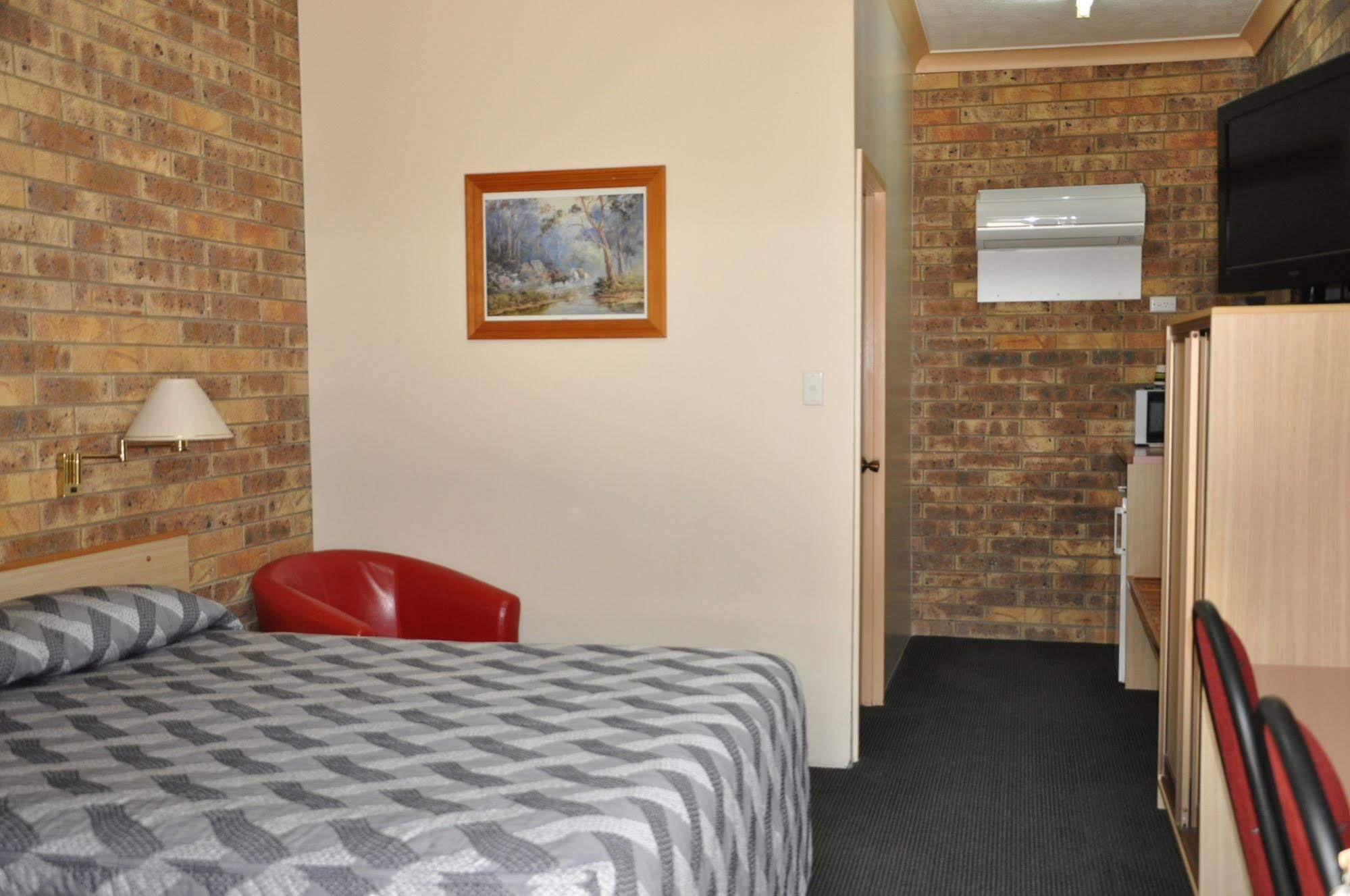 Longreach Motor Inn Zewnętrze zdjęcie